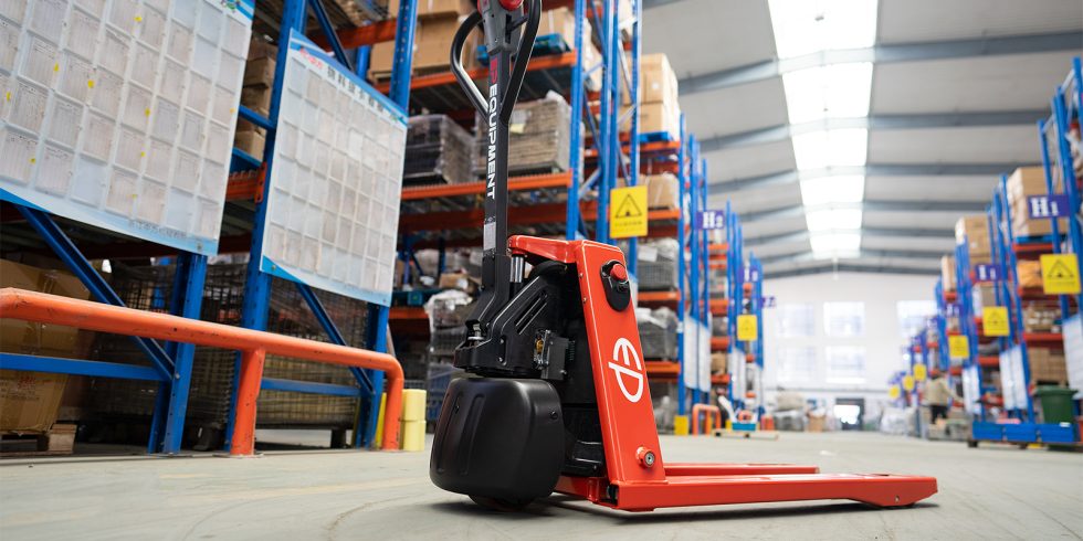 A full guide to pallet truck safety from SHS - SHS Handling Solutions